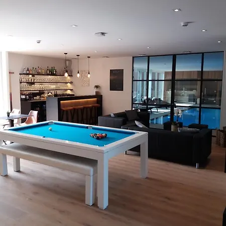 B&B Huyze Fox 3*